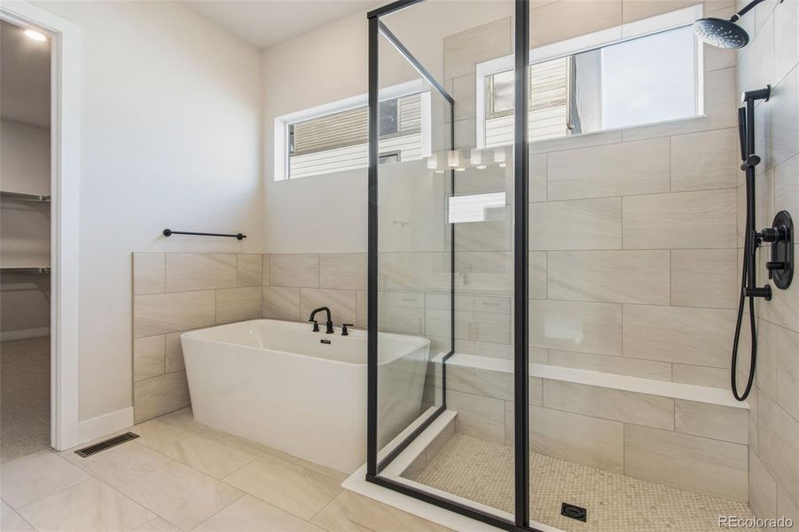 Furnished interior view inside a new home in Kitchel Lake at Serratoga Falls, Timnath (Image 9).