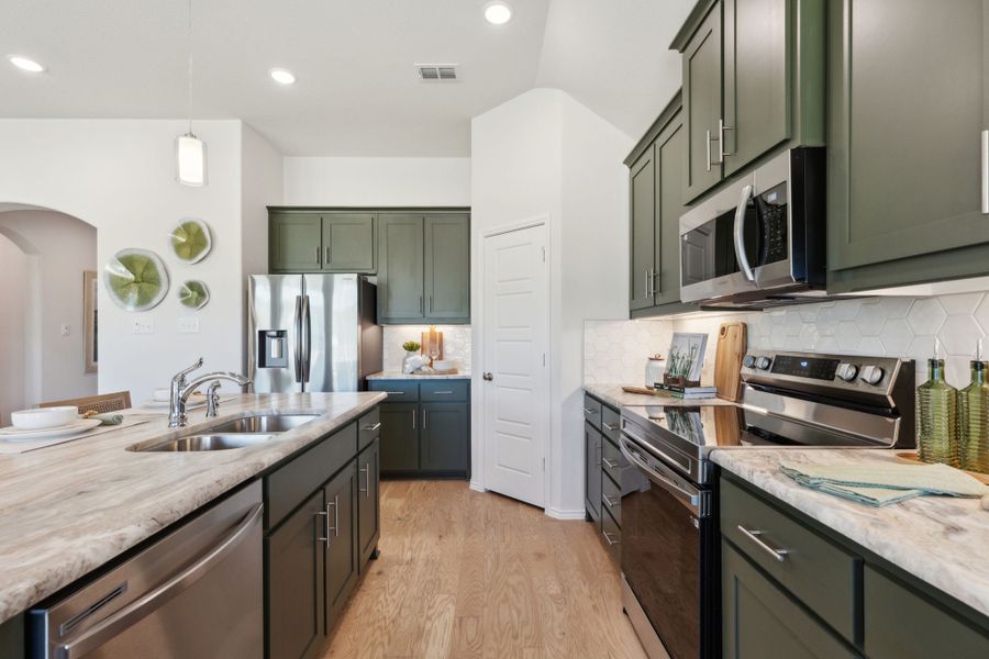 Representative furnished interior of a home built from the Concept 1660 by Landsea Homes in Summer Crest, Fort Worth (Image 37).