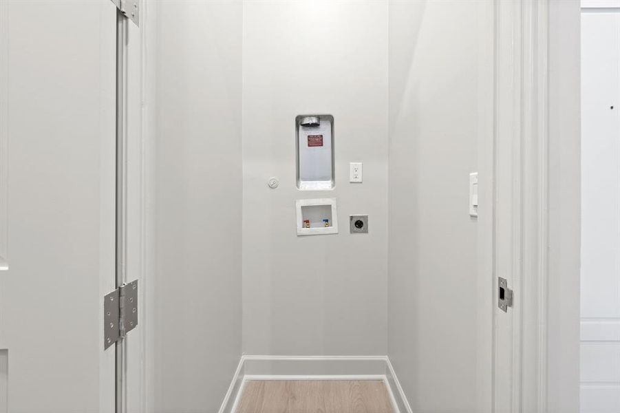 Spacious, unfurnished interior of a new home in , Dallas (Image 16). Spacious, unfurnished interior of a new home in , Dallas (Image 16).