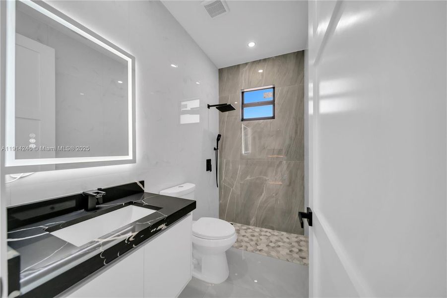 Furnished interior view inside a new home in , Lehigh Acres (Image 9). Furnished interior view inside a new home in , Lehigh Acres (Image 9).