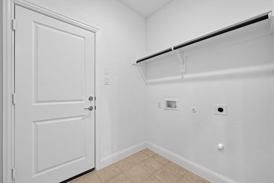 Spacious, unfurnished interior of a new home in North Sky Celina, Celina (Image 32). Spacious, unfurnished interior of a new home in North Sky Celina, Celina (Image 32).