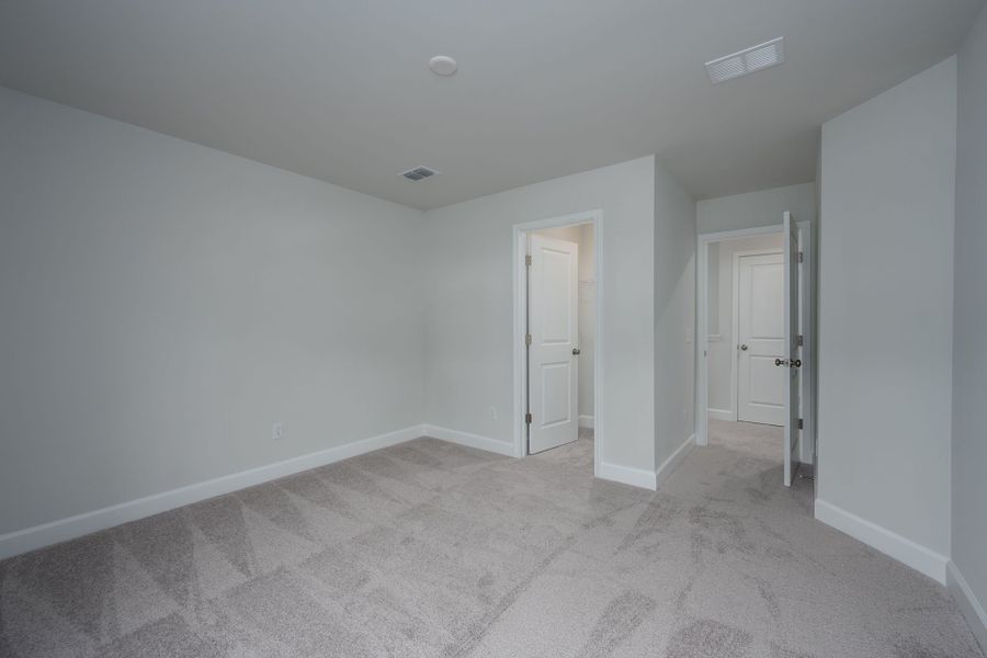 A large guest suite bedroom A large guest suite bedroom