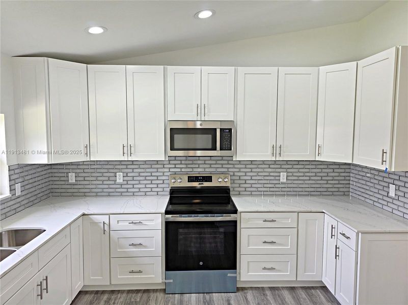 Furnished interior view inside a new home in , Lake Placid (Image 8).