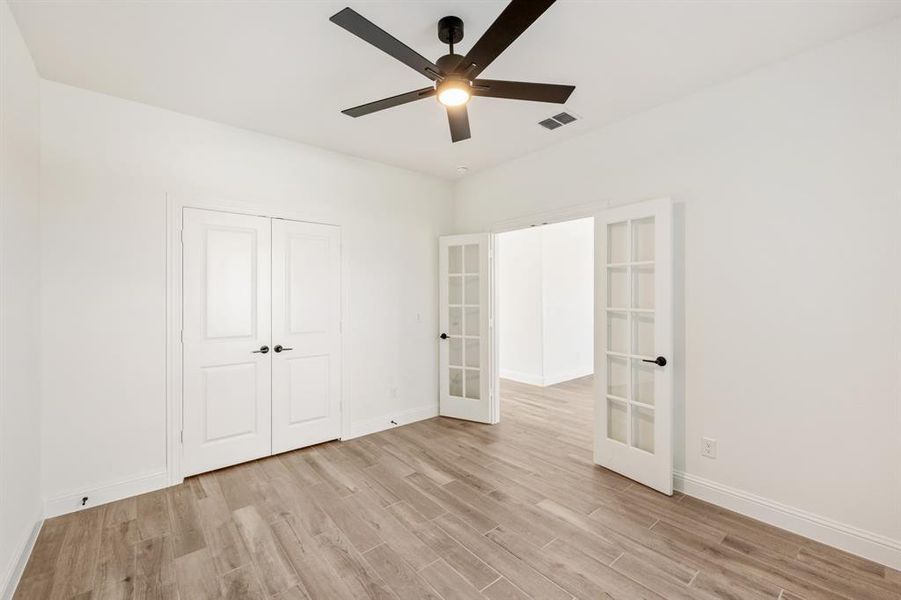 Spacious, unfurnished interior of a new home in Terracina, Rockwall (Image 17). Spacious, unfurnished interior of a new home in Terracina, Rockwall (Image 17).