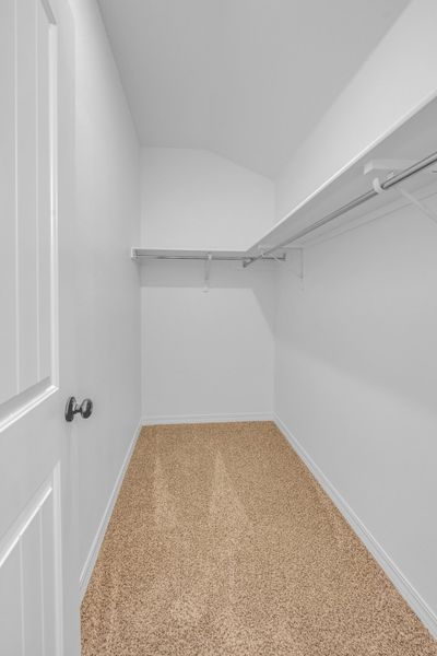 Spacious, unfurnished interior of a new home in Paseo Del Este, El Paso (Image 17).