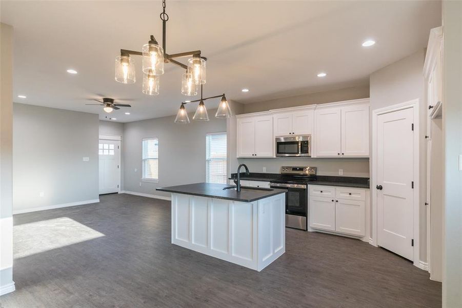 Furnished interior view inside a new home in , Abilene (Image 8).