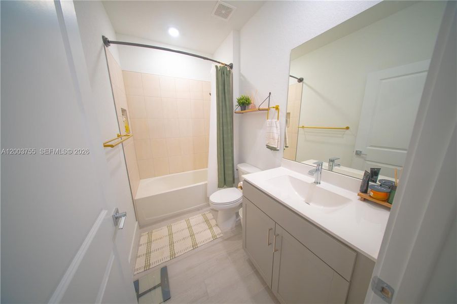 Furnished interior view inside a new home in , Pembroke Pines (Image 43).