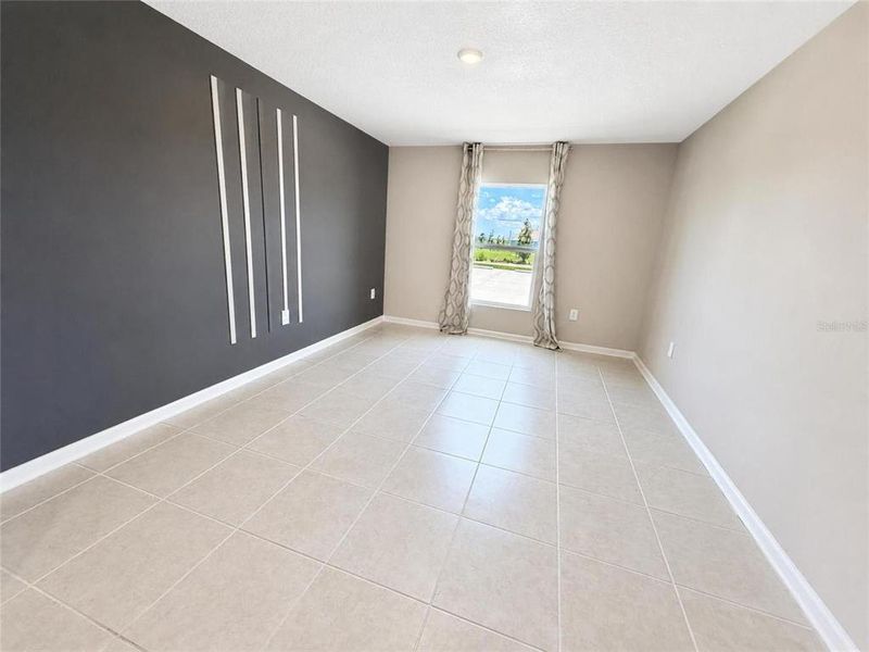 Spacious, unfurnished interior of a new home in , Lake Wales (Image 10).