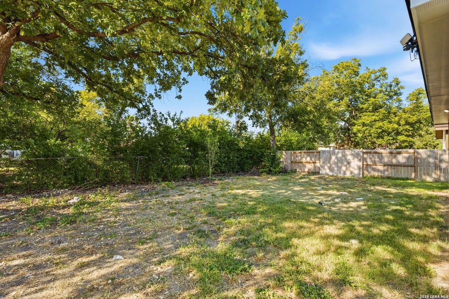 Natural landscape and outdoor views near in San Antonio (Image 24). Natural landscape and outdoor views near in San Antonio (Image 24).