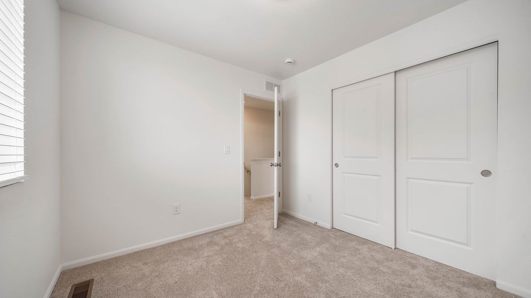 Spacious, unfurnished interior of a new home in Thompson River Ranch, Johnstown (Image 22). Spacious, unfurnished interior of a new home in Thompson River Ranch, Johnstown (Image 22).
