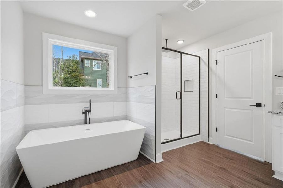 Furnished interior view inside a new home in , Dawsonville (Image 12).