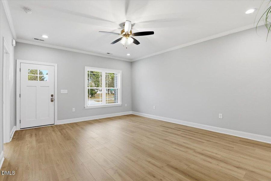 23-600 S Vance St-23