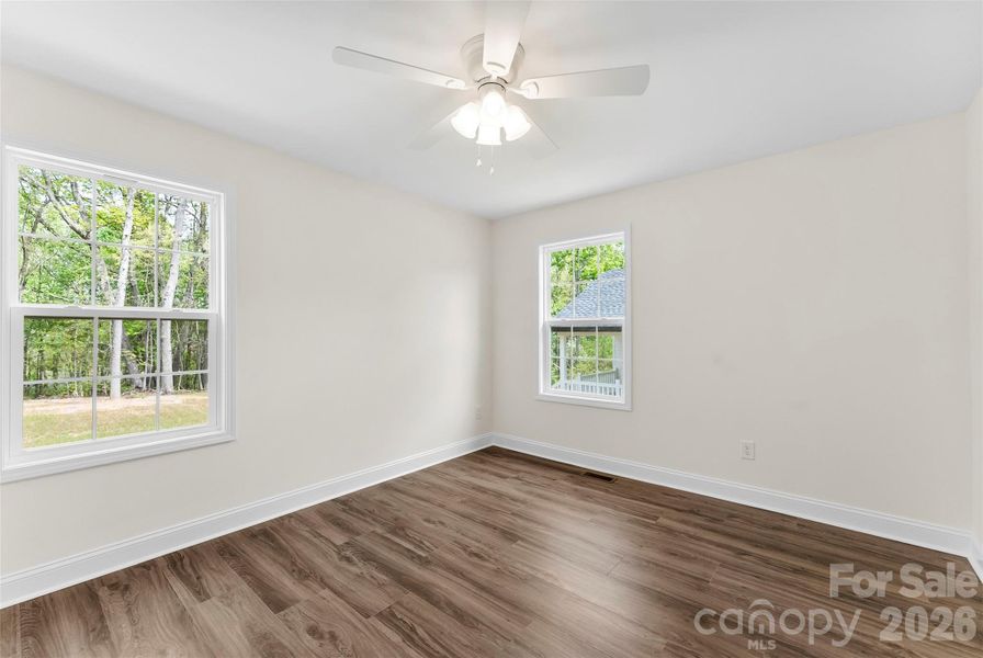 Spacious, unfurnished interior of a new home in , Bessemer City (Image 10).