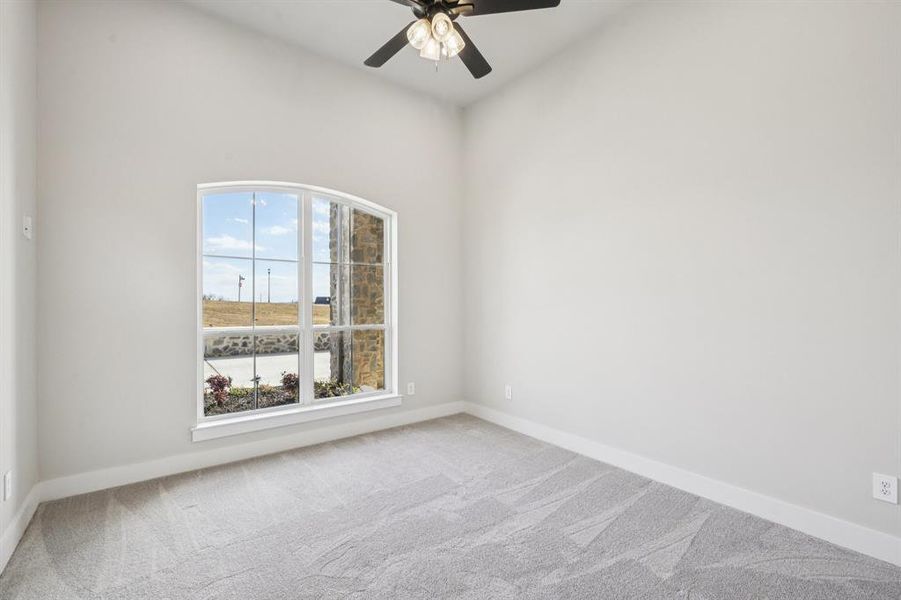 Spacious, unfurnished interior of a new home in , Aledo (Image 32).