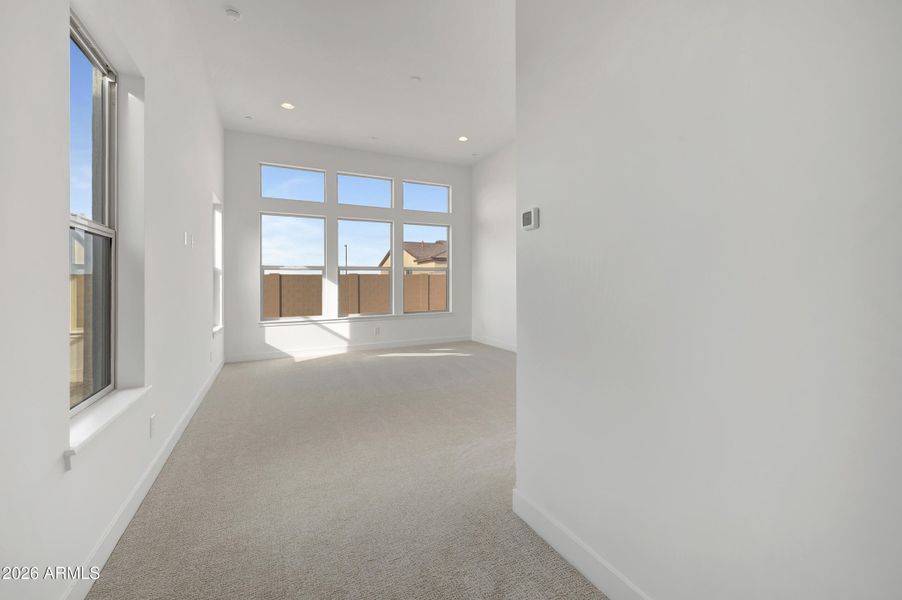 L163-HDR027 L163-HDR027