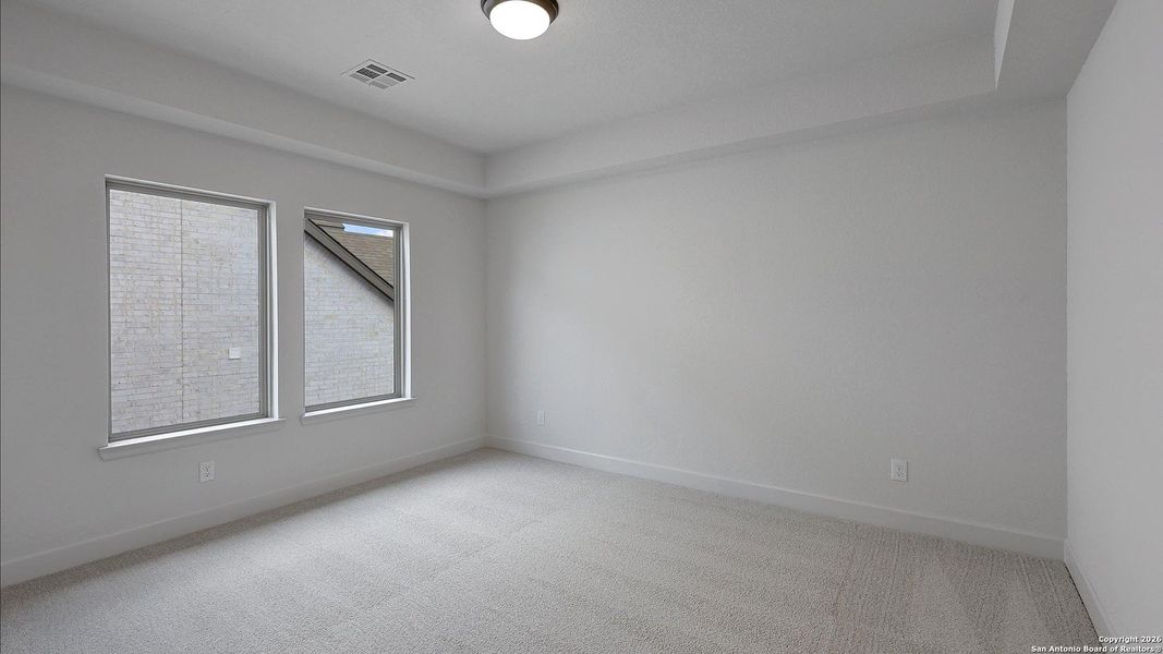 Spacious, unfurnished interior of a new home in Ranches At Creekside 55', Boerne (Image 23).