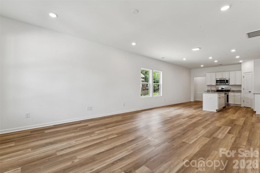 Spacious, unfurnished interior of a new home in , Salisbury (Image 10).