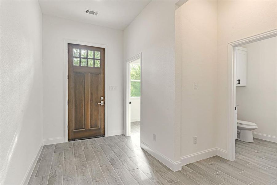 Spacious, unfurnished interior of a new home in , Granbury (Image 12). Spacious, unfurnished interior of a new home in , Granbury (Image 12).