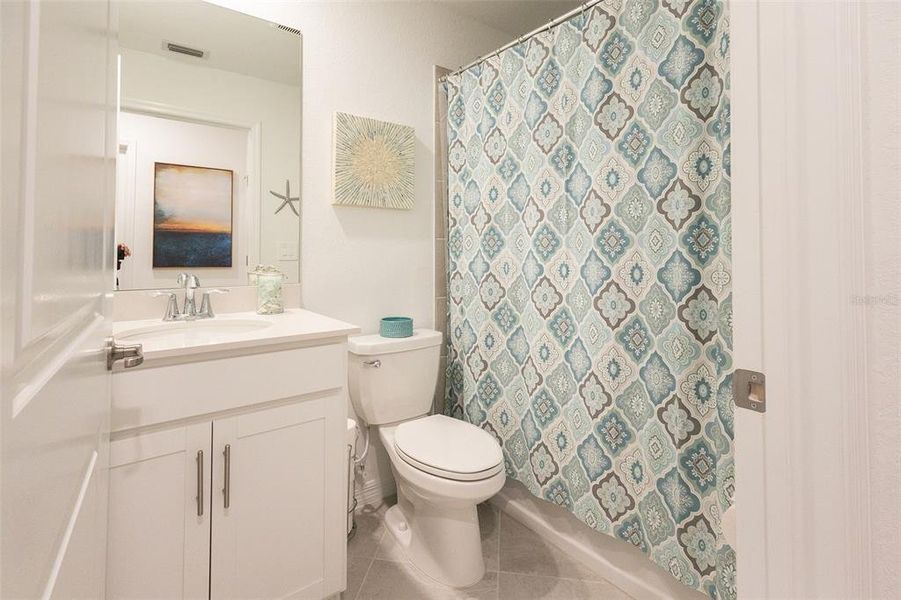 Furnished interior view inside a new home in , Punta Gorda (Image 33).