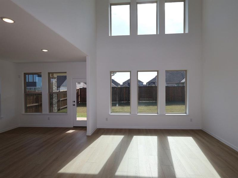 Spacious, unfurnished interior of a new home in Vintage Village, Argyle (Image 12).
