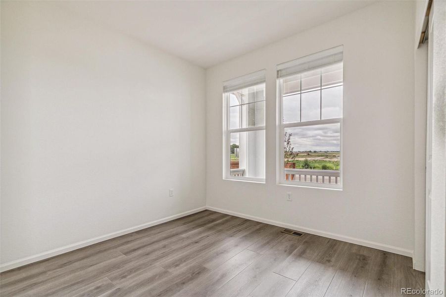 Spacious, unfurnished interior of a new home in Farmlore, Brighton (Image 32).