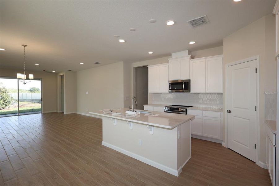 Furnished interior view inside a new home in Bay Lake Farms, St. Cloud (Image 9).