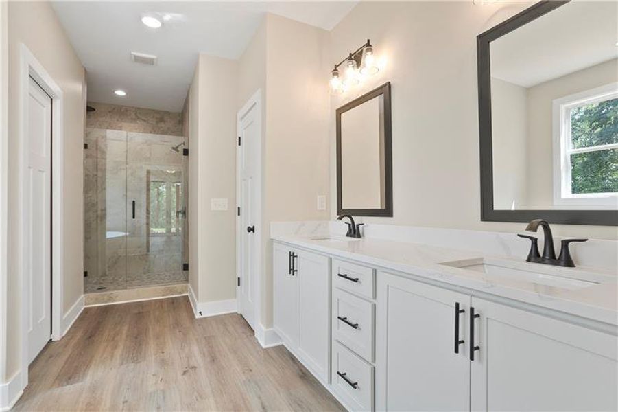 Furnished interior view inside a new home in , Carrollton (Image 10).