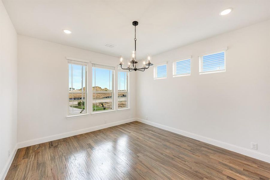 Spacious, unfurnished interior of a new home in Wildflower Ranch 60-65, Fort Worth (Image 23). Spacious, unfurnished interior of a new home in Wildflower Ranch 60-65, Fort Worth (Image 23).