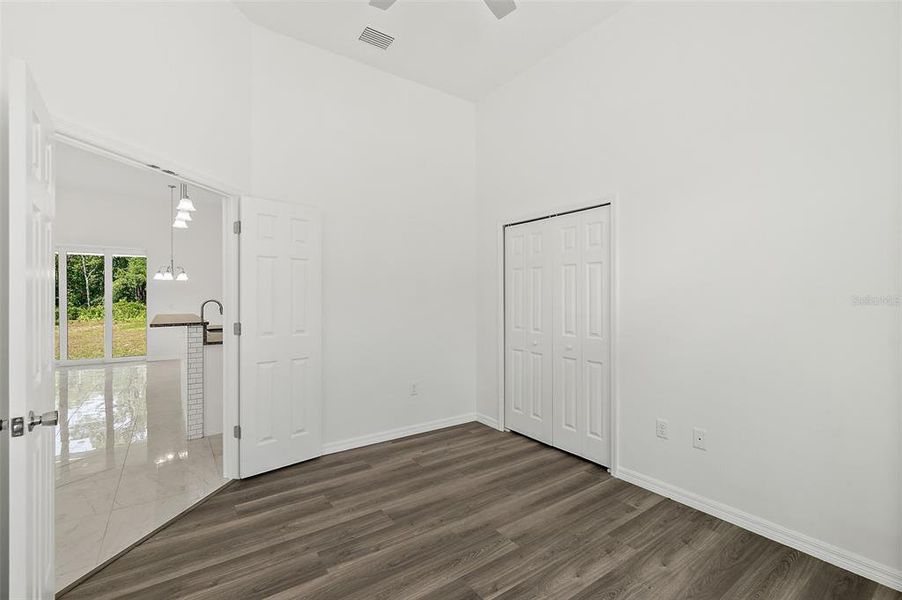 Spacious, unfurnished interior of a new home in , Pierson (Image 24).