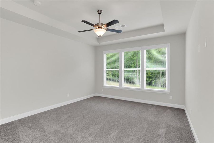 Spacious, unfurnished interior of a new home in Waters Edge, Mansfield (Image 9).