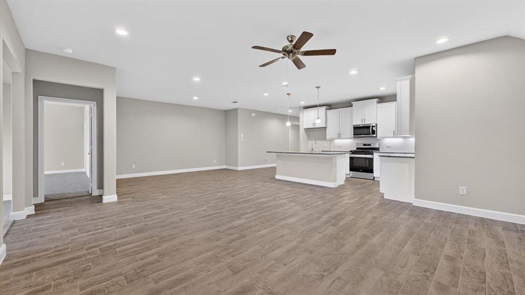 Spacious, unfurnished interior of a new home in Parkerville Meadows, DeSoto (Image 20). Spacious, unfurnished interior of a new home in Parkerville Meadows, DeSoto (Image 20).