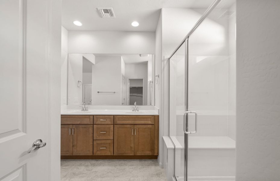 Furnished interior view inside a new home in Alamar, Avondale (Image 5).
