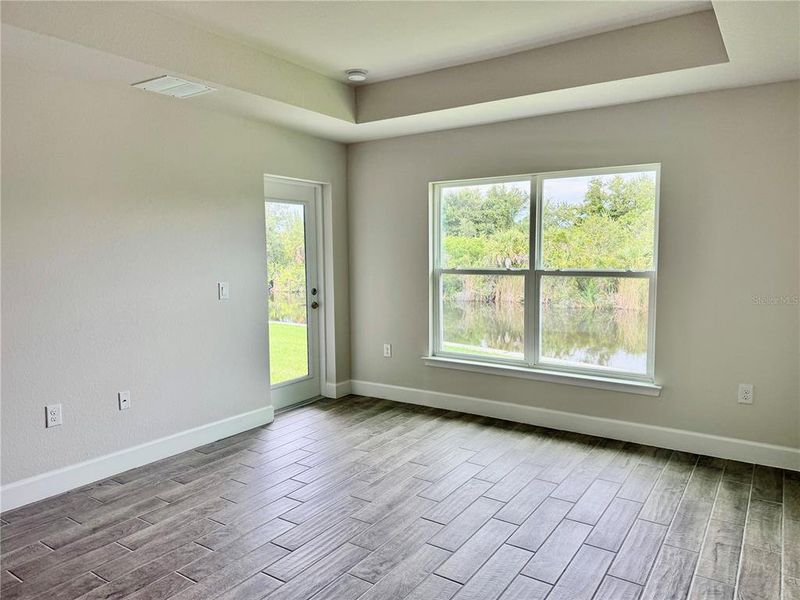 Spacious, unfurnished interior of a new home in South Gulf Cove, Port Charlotte (Image 11).