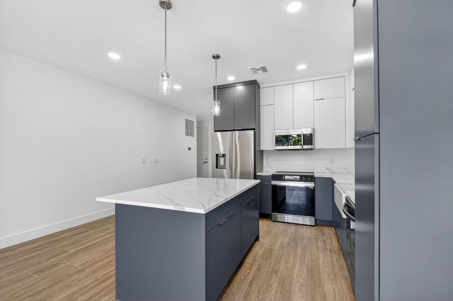 Furnished interior view inside a new home in , Jupiter (Image 35).