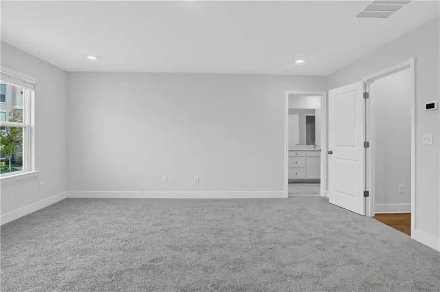 Spacious, unfurnished interior of a new home in Towns at Holly Springs, Holly Springs (Image 21).
