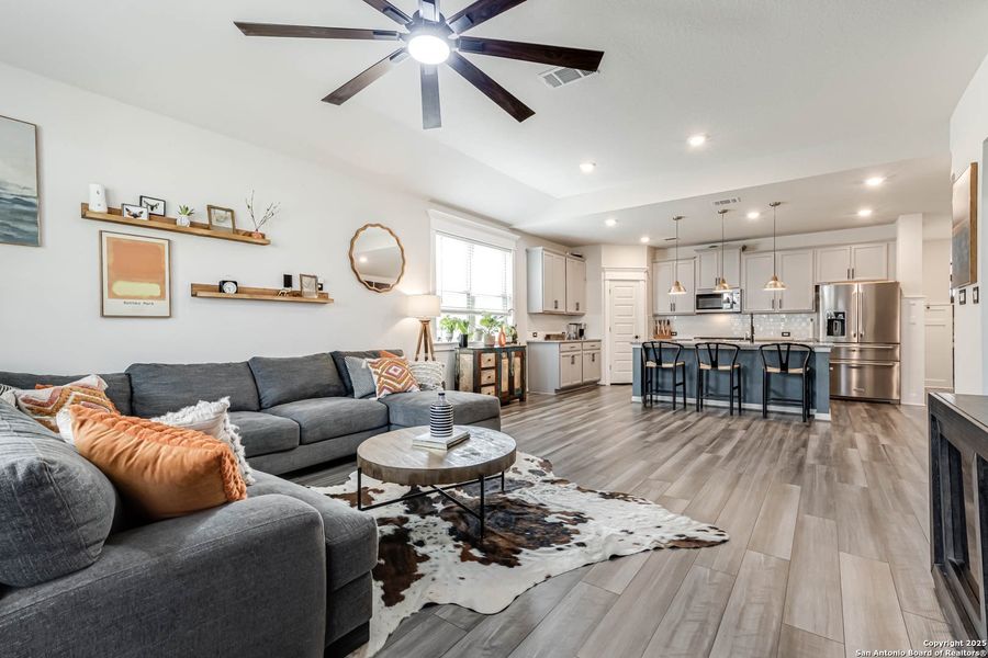 Furnished interior view inside a new home in Prescott Oaks, San Antonio (Image 18).