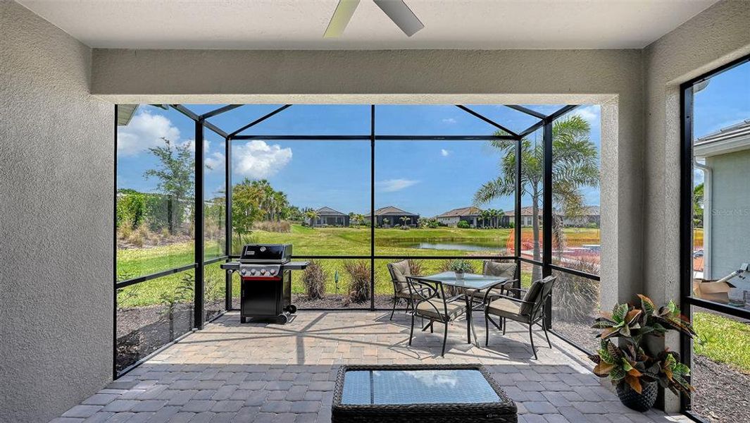Exterior details and patio area of a home in , Bradenton (Image 4).