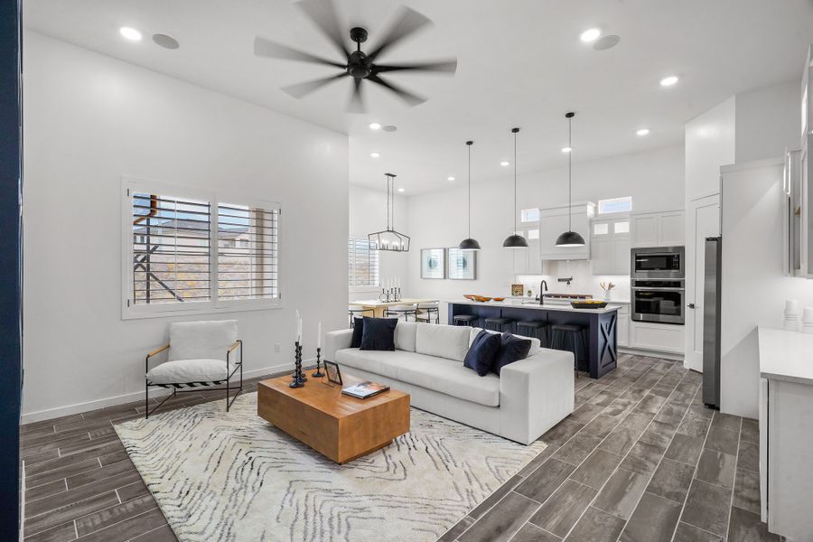 Furnished interior view inside a new home in Verdancia, El Paso (Image 5).