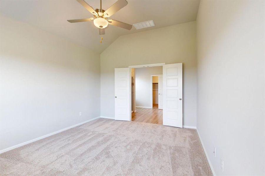 Spacious, unfurnished interior of a new home in Prairie Ridge at Goodland, Venus (Image 27). Spacious, unfurnished interior of a new home in Prairie Ridge at Goodland, Venus (Image 27).