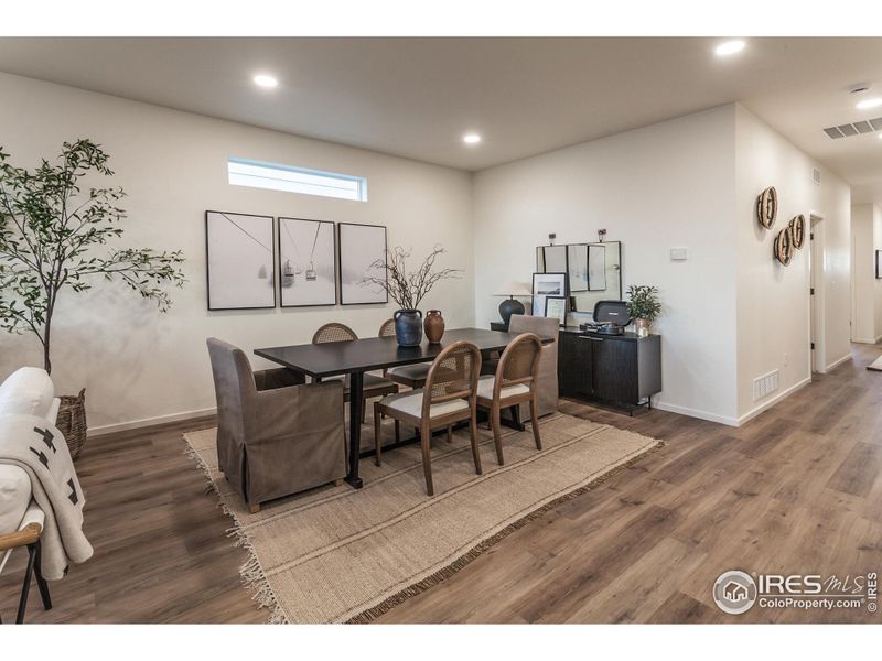 EXAMPLE PHOTO: DINING ROOM