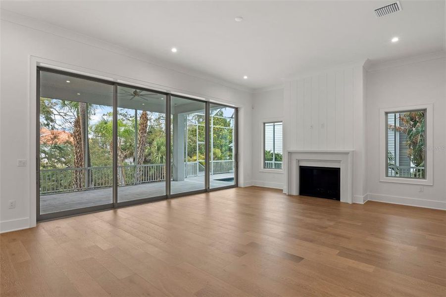 Spacious, unfurnished interior of a new home in , Tampa (Image 66).