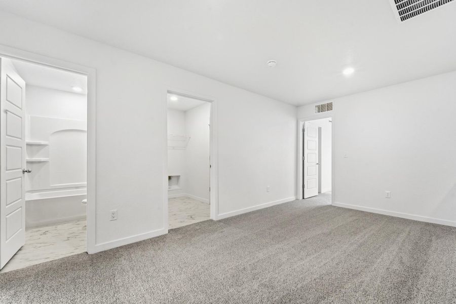 Spacious, unfurnished interior of a new home in Liberty Draw, Evans (Image 19).