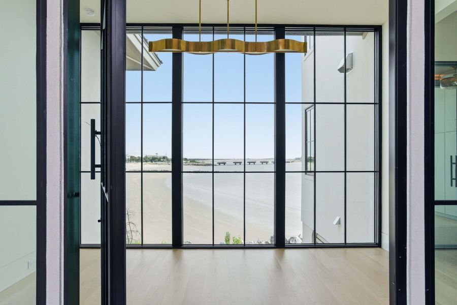 Image 75 of a home in .
