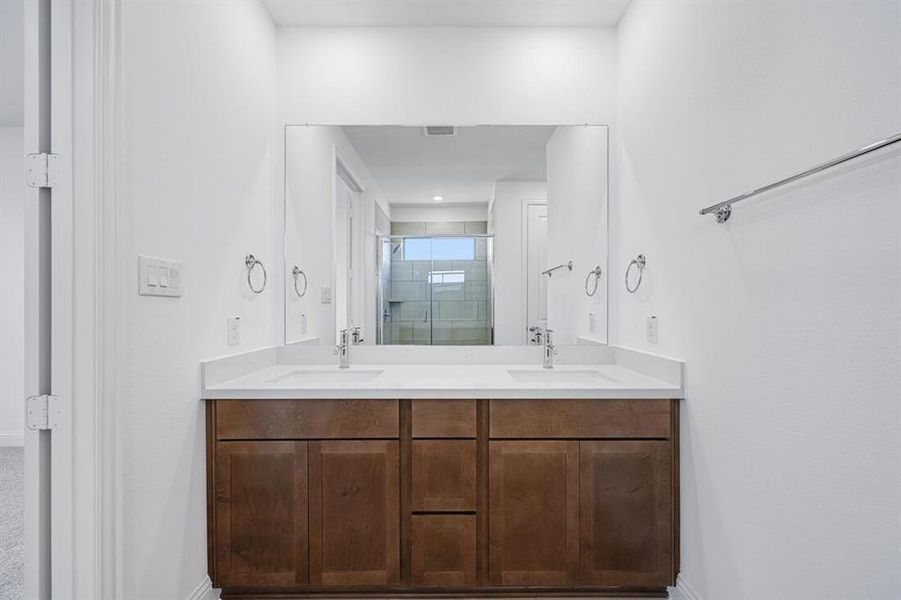 1416 Chestnut Gardens ~ Ready Now