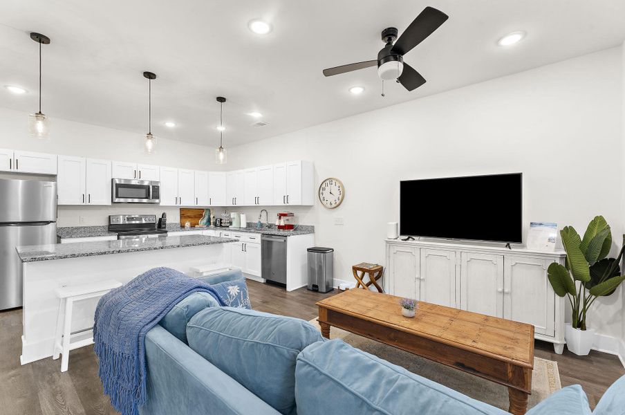 Furnished interior view inside a new home in , Hanahan (Image 13).