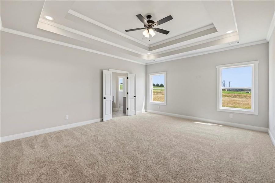 Spacious, unfurnished interior of a new home in , Monroe (Image 37).