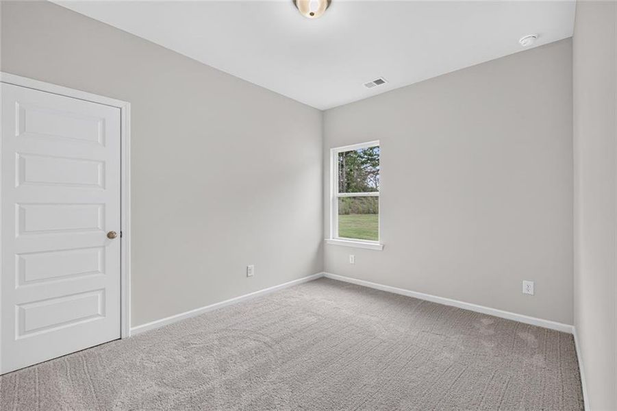 Spacious, unfurnished interior of a new home in Allen Manor, Hoschton (Image 41).