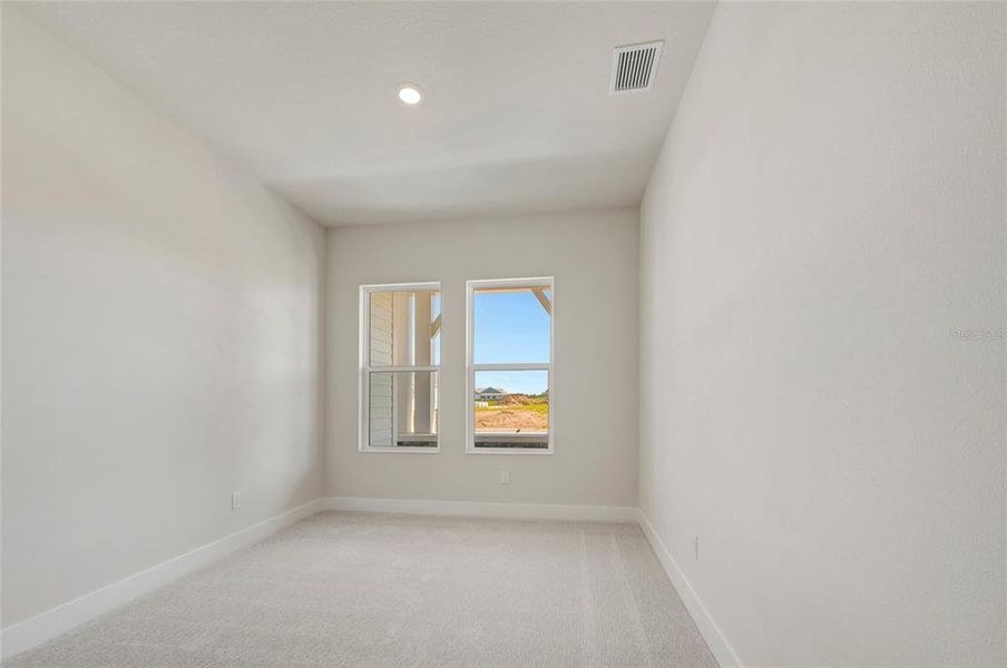 Spacious, unfurnished interior of a new home in Palmera Wellen Park – Executive Series, Venice (Image 33). Spacious, unfurnished interior of a new home in Palmera Wellen Park – Executive Series, Venice (Image 33).