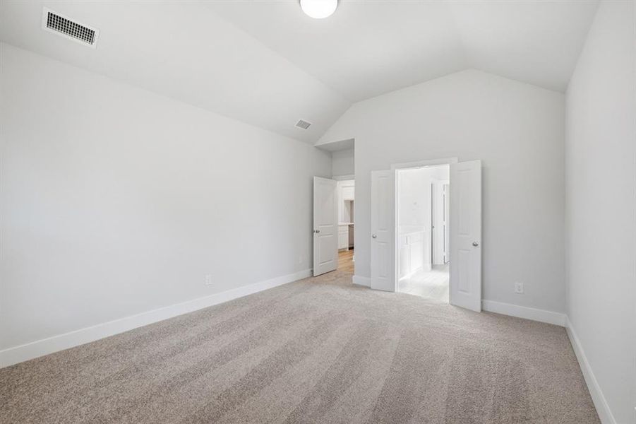 Spacious, unfurnished interior of a new home in Bel Air Village: 40ft. lots, Sherman (Image 25). Spacious, unfurnished interior of a new home in Bel Air Village: 40ft. lots, Sherman (Image 25).