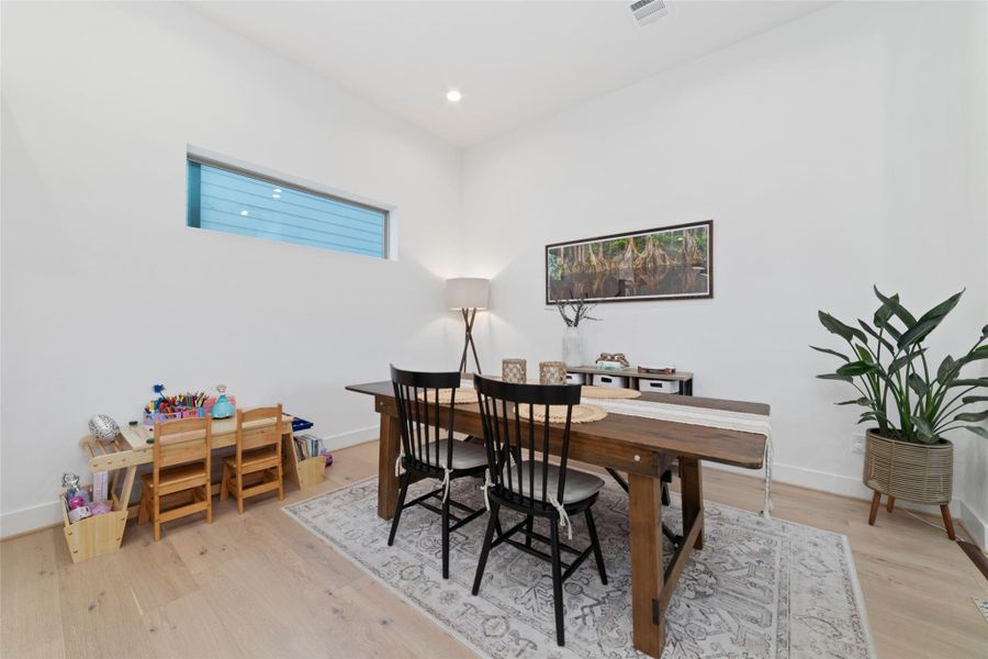 Furnished interior view inside a new home in , Houston (Image 17). Furnished interior view inside a new home in , Houston (Image 17).